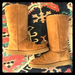 UGG light brown fleece-lined boots